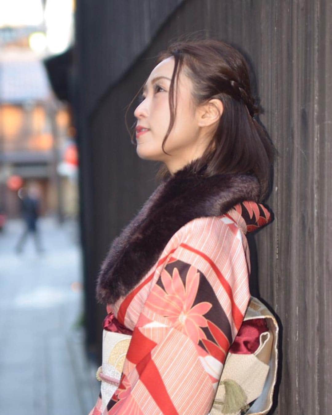 柚月めいさんのインスタグラム写真 - (柚月めいInstagram)「. まだまだ寒いですね。 . . #和装#着物#日本#ヘアセット#京都 #japan#kyoto#pic #portrait#follw #柚月めい」4月11日 23時44分 - meimei.yuzu