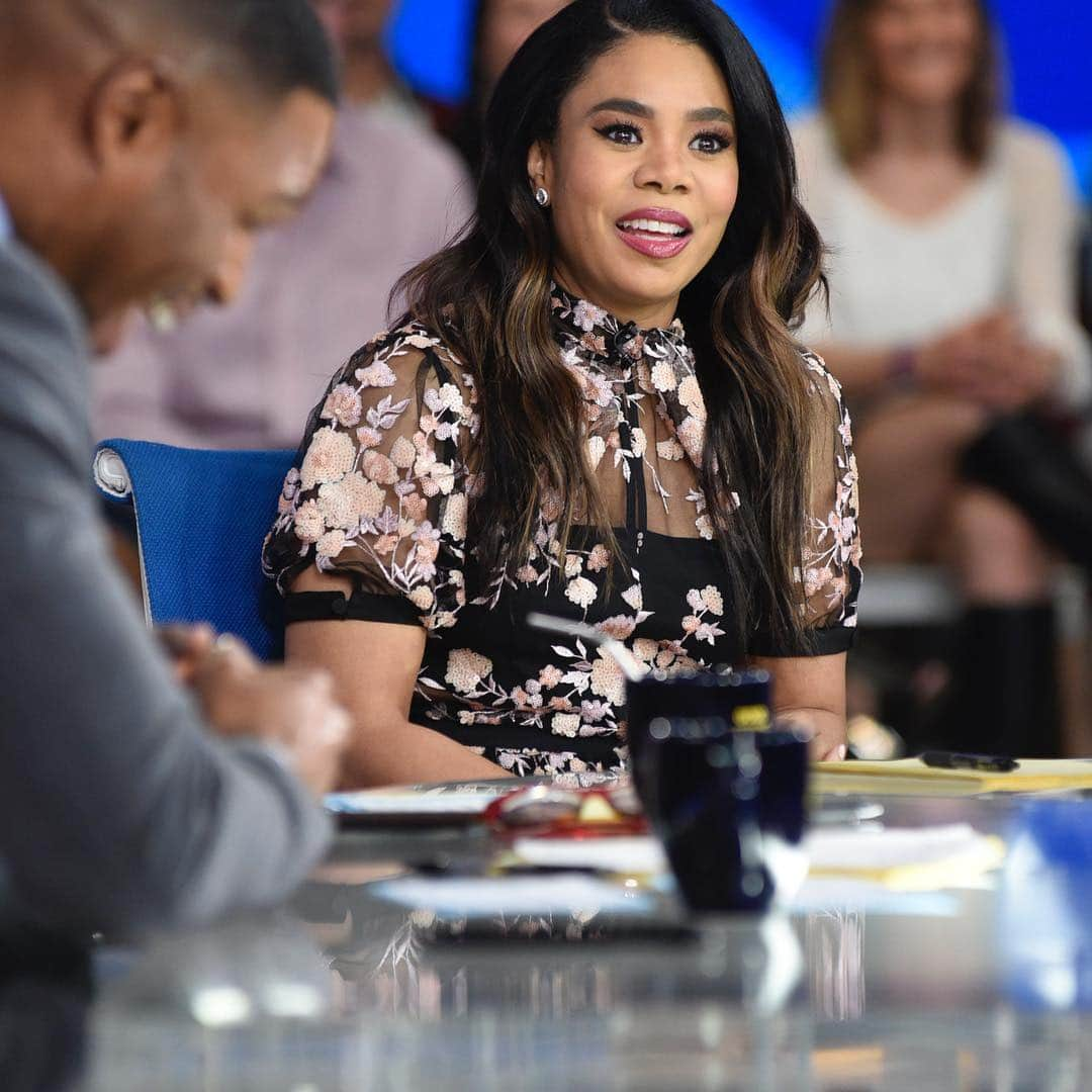 Good Morning Americaさんのインスタグラム写真 - (Good Morning AmericaInstagram)「@morereginahall cracked us up this morning talking about her new movie @littlethemovie!」4月12日 0時03分 - goodmorningamerica