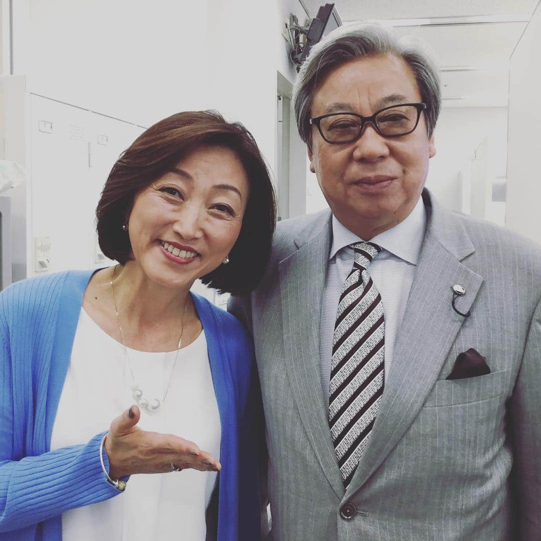 田中ウルヴェ京さんのインスタグラム写真 - (田中ウルヴェ京Instagram)「テレ朝ワイドスクランブルの木曜コメンテーターでご一緒する末延吉正さんと。」4月12日 0時15分 - miyako.tanaka.oulevey