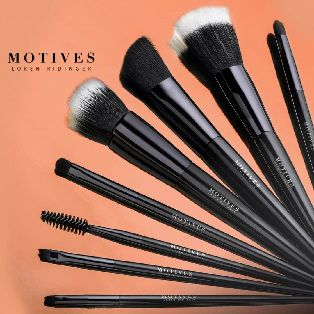 Motives Cosmeticsさんのインスタグラム写真 - (Motives CosmeticsInstagram)「When is the last time you updated your brush🖌️ collection? Your makeup applicator is just as important as the products you are using. . . . . #motives #motivescosmetics #makeup #mua #makeuplove #makeupartist #naturalmakeup #beauty #worldmakeupartist #makeupadict #makeupobsessed #makeupbrushes」4月12日 0時20分 - motivescosmetics