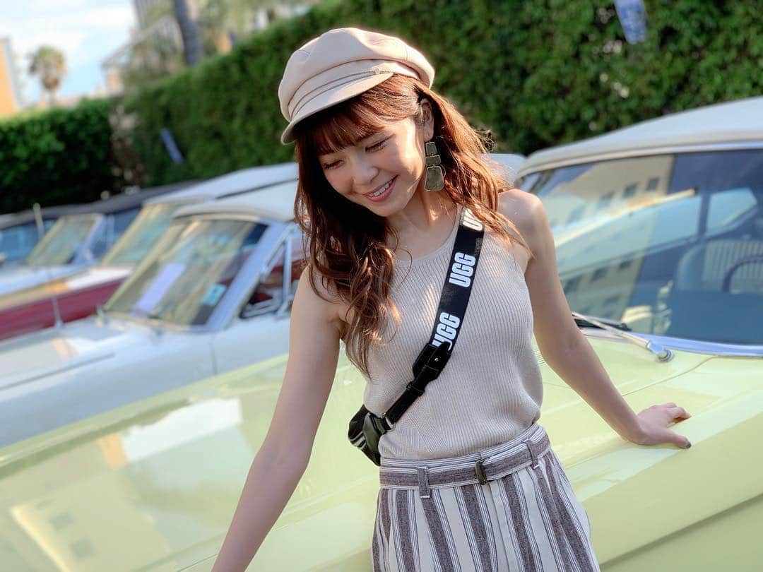 宇野実彩子さんのインスタグラム写真 - (宇野実彩子Instagram)「. これから色んなスポットを巡りながらパームスプリングスへ🤔💕 素敵なヴィンテージカーで行ってきまーす🚙💭 #うの旅 #LA #UGGLIFE」4月12日 0時55分 - misako_uno_aaa