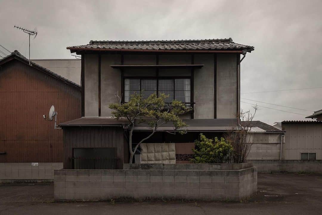 Shinsuke Inoueのインスタグラム：「#Marugame #Kagawa #Japan #House #Architect #丸亀 #丸亀市 #香川 #香川県 #日本 #古民家 #家」