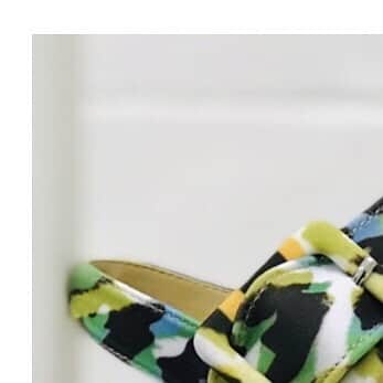 のインスタグラム：「#islo #isloisabellalorusso #isloshoes #shoes #sandals #tacchi #tacchiti #highheels #fashion #style #shoesaddict #color #multicolor #macu #rika #shoponline #shoppingonline #shopping #madeinitaly #newentry #staytuned」