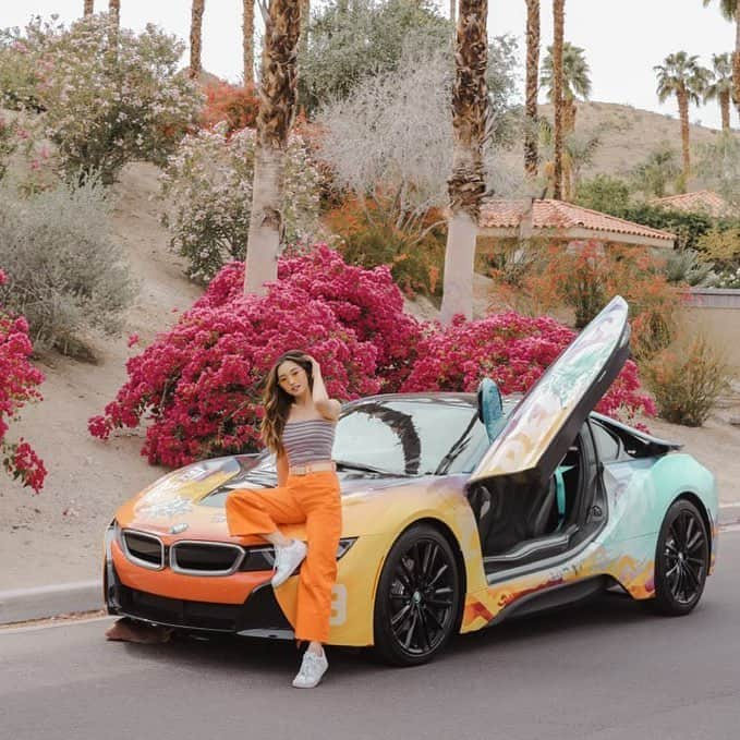 Jenn Imさんのインスタグラム写真 - (Jenn ImInstagram)「Yeah, I'm gonna take my @BMWi to the old Coachella road ♡ Beyond excited for all the music + ‘chella fits this weekend! @BMW @bmwusa @thegr8khalid #RoadToCoachella #BMWi #BMWi8 #BMWi8roadster #ad」4月12日 11時45分 - imjennim