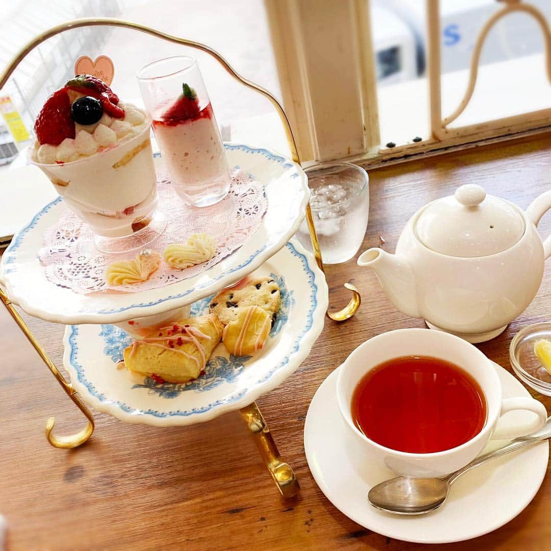 happymail_デート部のグルメインスタ