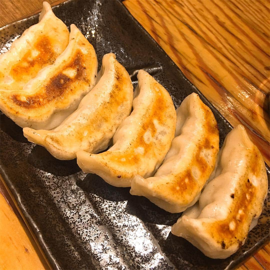 のインスタグラム：「#餃子 #馬刺し #チャーシュー #ダンダダン酒場」