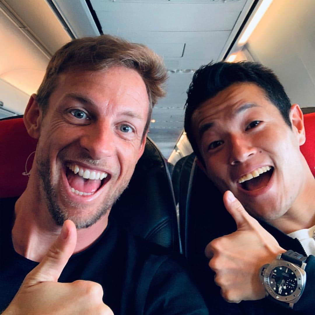 ジェンソン・バトンさんのインスタグラム写真 - (ジェンソン・バトンInstagram)「Okayama bound with my #1 teammate @naokiyamamoto_official San for @supergt_official round 1. #excited」4月12日 12時16分 - jensonbutton