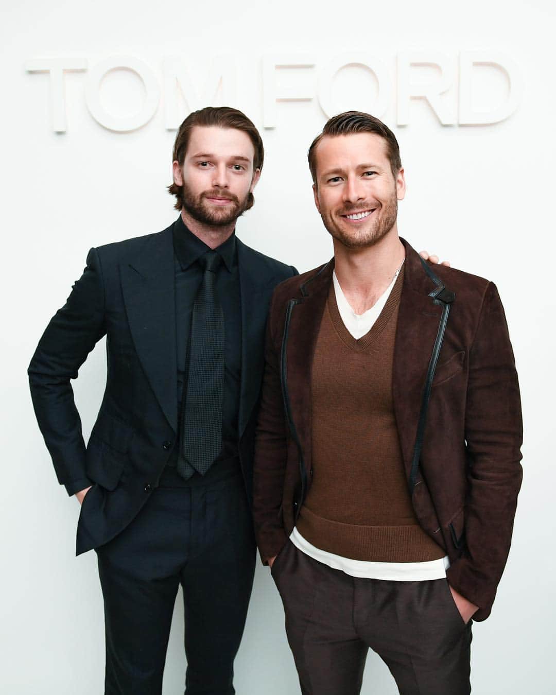 グレン・パウエルのインスタグラム：「Chad & Thad celebrating fellow Texas Boy @tomford  #nationalsiblingday  @mrrpmurphy」
