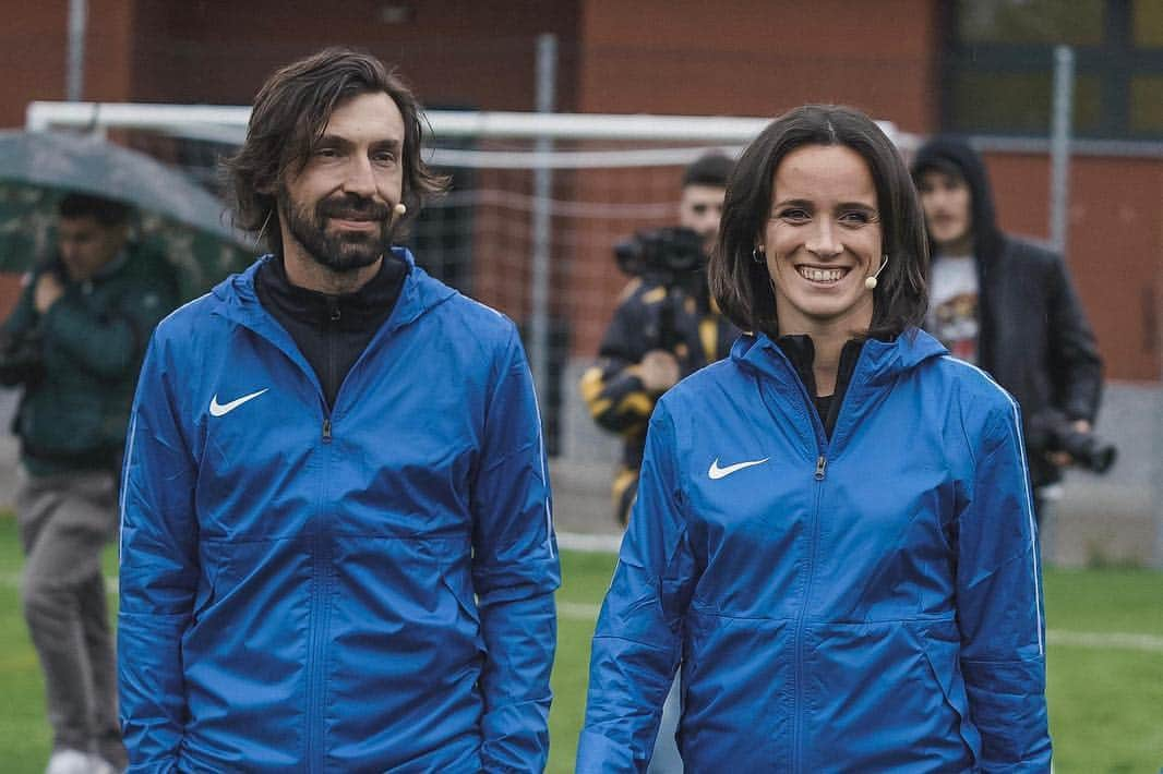 アンドレア・ピルロさんのインスタグラム写真 - (アンドレア・ピルロInstagram)「Giornata con le ragazze!! ⚽️#masterclass @nikefootball」4月12日 3時29分 - andreapirlo21