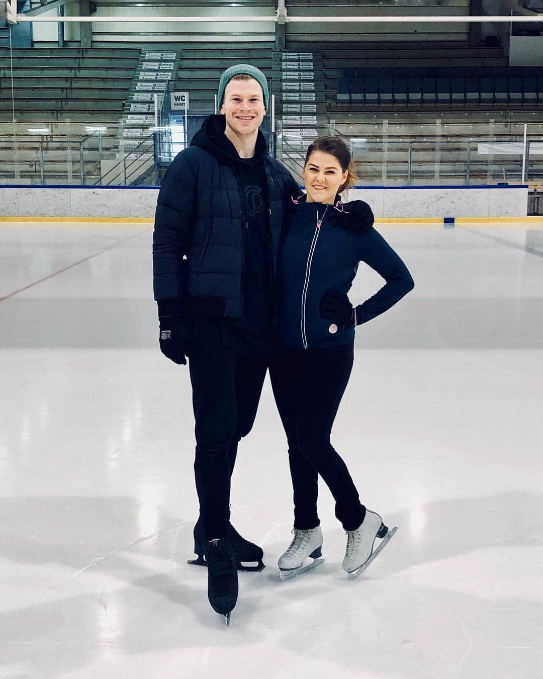 ハミッシュ・ゲイマンさんのインスタグラム写真 - (ハミッシュ・ゲイマンInstagram)「I can’t quite believe @saaraaalto and I will be skating at the World Championships tomorrow in Saara’s homeland 🇫🇮 Also, it’s so surreal for me being back to a World Championships and not be competing 😍 ⠀⠀⠀⠀⠀⠀⠀⠀⠀⠀⠀⠀ ⠀⠀⠀⠀⠀⠀⠀⠀⠀⠀⠀⠀ Plus, we are hosting a skating experience open to all ages and levels on April 13 at Vuosaari ice rink in Helsinki, 9:45-13:00. You’ll get to learn to skate with us, we’ll perform some of our favourite routines and chat all about them with you. If you don't feel like skating, standing tickets also available! As we also do a meet and greet Q&A as well 💙⛸⠀⠀⠀⠀⠀⠀⠀⠀⠀⠀⠀⠀ ⠀⠀⠀⠀⠀⠀⠀⠀⠀⠀⠀⠀ Which routine do you think we will be skating? ⠀⠀⠀⠀⠀⠀⠀⠀⠀⠀⠀⠀ ⠀⠀⠀⠀⠀⠀⠀⠀⠀⠀⠀⠀ ⠀⠀⠀⠀⠀⠀⠀⠀⠀⠀⠀⠀ ⠀⠀⠀⠀⠀⠀⠀⠀⠀⠀⠀⠀ ⠀⠀⠀⠀⠀⠀⠀⠀⠀⠀⠀⠀ ⠀⠀⠀⠀⠀⠀⠀⠀⠀⠀⠀⠀ #saaraaalto #teamnofear #worldsyncho #iceskating⛸ #helsinki2019」4月12日 4時01分 - hamishgaman