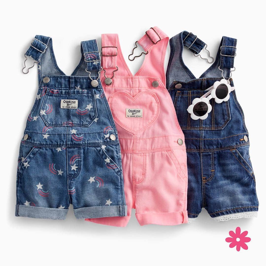 のインスタグラム：「Our World’s Best Overalls are in for summer and are nothing short of amazing! #shootingstars #heartpockets #eyelet #overalls #oshkoshkids」