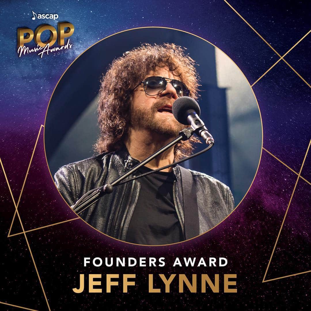 ASCAPさんのインスタグラム写真 - (ASCAPInstagram)「Iconic Songwriter & #ELO mastermind @jefflynneselo will receive the #ASCAP Founders Award at #ASCAPPop 🏆 on May 16. "Jeff's legendary stature is well-deserved & ASCAP is very proud to present him with our highest honor." #ASCAP President @paulielama2. Link in bio for more details.」4月12日 4時33分 - ascap