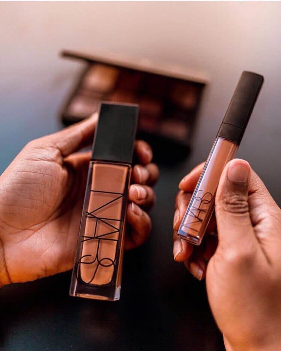 NARSさんのインスタグラム写真 - (NARSInstagram)「This just in: @uzypaws names Natural Radiant Longwear Foundation her go-to. What’s your favorite NARS product?」4月12日 5時12分 - narsissist