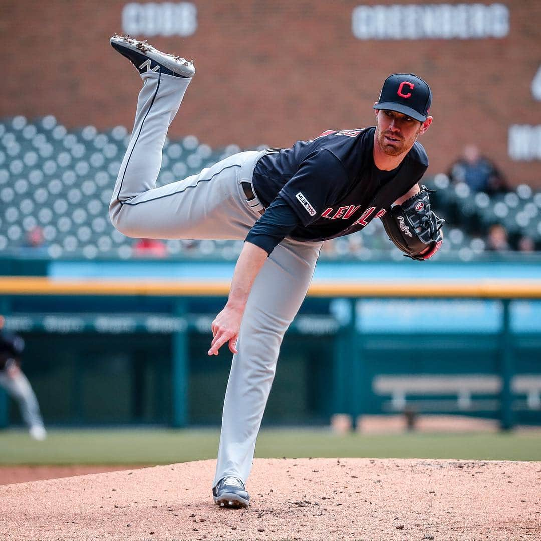 クリーブランド・インディアンスさんのインスタグラム写真 - (クリーブランド・インディアンスInstagram)「Mowed ‘em down in Motown. 👀  Seven shutout from Shane today as we take the series in Detroit. #RallyTogether」4月12日 5時31分 - cleguardians