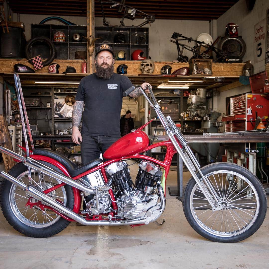 Harley-Davidsonさんのインスタグラム写真 - (Harley-DavidsonInstagram)「On the road to @thecongregationshow, taking the long way ‘round making a few pit stops to visit @snodgrass_vintage_parts and @cyclemos. 🦅 #hdcongregationgiveaway #HarleyDavidson 📸 @kurpius」4月12日 5時45分 - harleydavidson