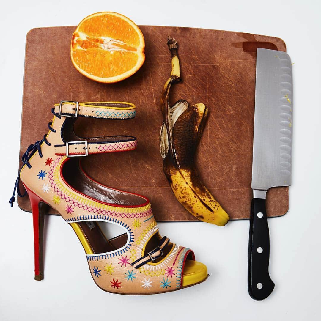 ブリジット・モイナハンさんのインスタグラム写真 - (ブリジット・モイナハンInstagram)「#repost @melaniedunea | Food + fashion + photography = fun. These two shots from the new book @ourshoesourselves are personal favorites. I shot them in @amandabenchley’s apartment when @bridgetmoynahan and I spent the afternoon with a camera and a bag of shoes having a blast. I think pic #3 of me on the floor in front of the oven shows just how glamorous my business is. 😂 . . . . . #melaniedunea #melanieduneaphotography #ourshoesourselves #shoestyle #shoesandfood #fashionstagram #girlsinc #shoephotography #shoephotoshoot #photography #shoephotoshoot」4月12日 5時49分 - bridgetmoynahan