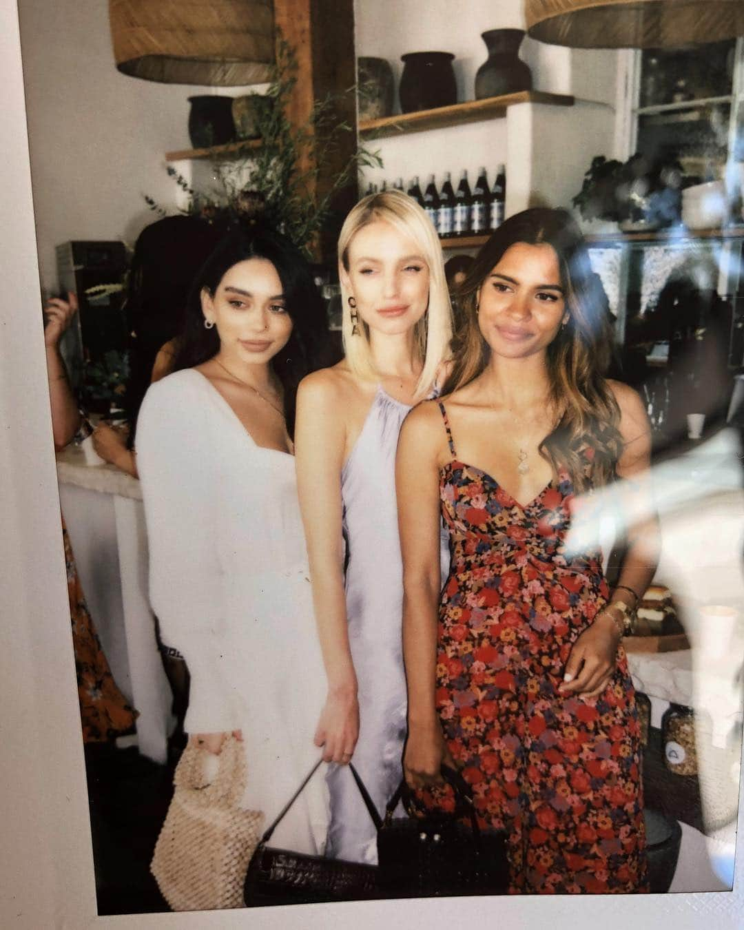 レオニー・ハンネさんのインスタグラム写真 - (レオニー・ハンネInstagram)「Polaroids from the @houseofharlow1960 x @revolve brunch. 🎞 Anzeige/Ad #RevolveFestival」4月12日 6時43分 - leoniehanne