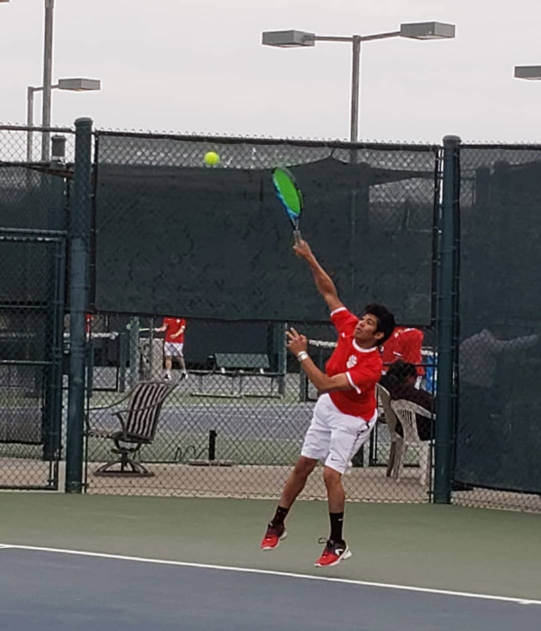 ウィリー・ガーソンさんのインスタグラム写真 - (ウィリー・ガーソンInstagram)「Final regular season match of high school....sniff, sniff....」4月12日 7時45分 - willie.garson