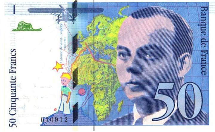 フランス大使館さんのインスタグラム写真 - (フランス大使館Instagram)「【今日のプチ知識❓】#新紙幣 が話題ですね。フランスの紙幣のデザインといえば、1992年から2002年のユーロ導入前まで発行されていたサン=テグジュペリの50フラン紙幣をご存知ですか？本人の肖像と代表作の『#星の王子さま』がモチーフとなっています⭐。よくみるとウワバミにのまれたゾウも🐍🐘🤴💕！ ❓Le saviez-vous ? Les portraits sur les billets japonais vont bientôt changer. Avant l’arrivée de l’Euro en France, le billet de 50 francs était à l’effigie de Saint-Exupéry et comportait plusieurs éléments du « Petit Prince », dont le boa qui a avalé un éléphant 🐍🐘🤴💕 !」4月12日 8時00分 - ambafrancejp