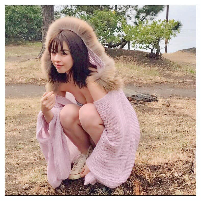 柳ゆり菜さんのインスタグラム写真 - (柳ゆり菜Instagram)「. . FRIDAY 本日12日発売！ . 久しぶりのグラビア撮影は、 コンセプトが相まって、 いつもより気を緩めて 少しの幼さ と わがままさ とを許せる 貴重な時間だったように思います。 . . 今回も沢山掲載して頂いてます みんな。。 ありがとうございます！ . . #FRIDAY #ぜひ見てください」4月12日 8時15分 - yurinayanagi__