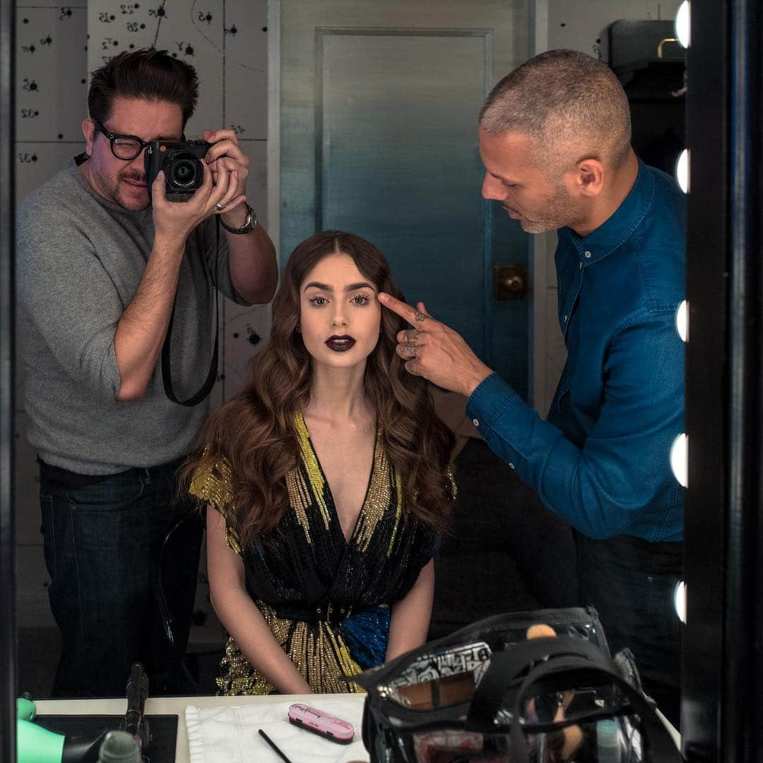 Vincent Oquendoさんのインスタグラム写真 - (Vincent OquendoInstagram)「Ever a dull moment #lilycollins @djquintero 😘🖤」4月12日 8時17分 - makeupvincent