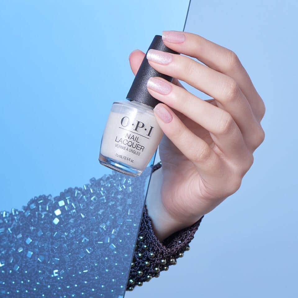 OPIさんのインスタグラム写真 - (OPIInstagram)「Technology may change, but the robust hues of #RobotsAreForever in #OPINailLacquer from our #OPITokyo collection are timeless.  @SallyBeauty exclusive shade! #sparkle #sheernails #whitenails #nailpolish #manicure」4月12日 8時36分 - opi