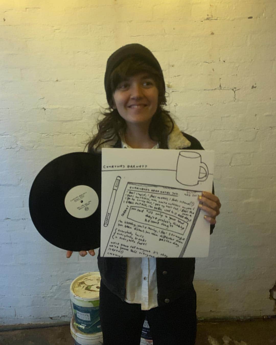 コートニー・バーネットのインスタグラム：「Everybody Here Hates You/Small Talk 12” Vinyl available for Record Store Day this Sat 13 April !! Support your local indie store🌹❤️ artwork by me. photo by @marcelle_bradbeer at @milkrecords assisted by @hachikumusic」