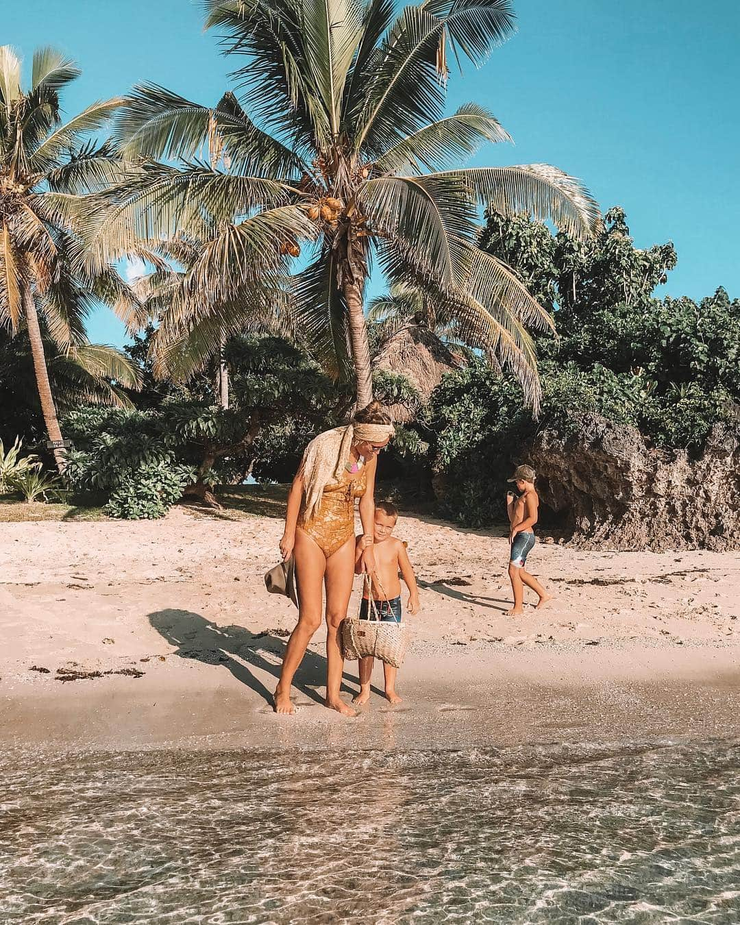 SPELLさんのインスタグラム写真 - (SPELLInstagram)「We arrived at Eco @jmcfijiresort to be taken to a private island the next morning for a breakfast picnic 🍉🍊☕️ it was the most magical Blue Lagoon experience we have ever had as a family! Completely alone on this tiny little castaway island 🏝🌞 we went snorkeling around a little cave and out to sea 🐡🦀🦑🐟🐠 was like swimming in an aquarium it was so clear xx I’m wearing new swim coming soon! Xxx」4月12日 9時22分 - spell