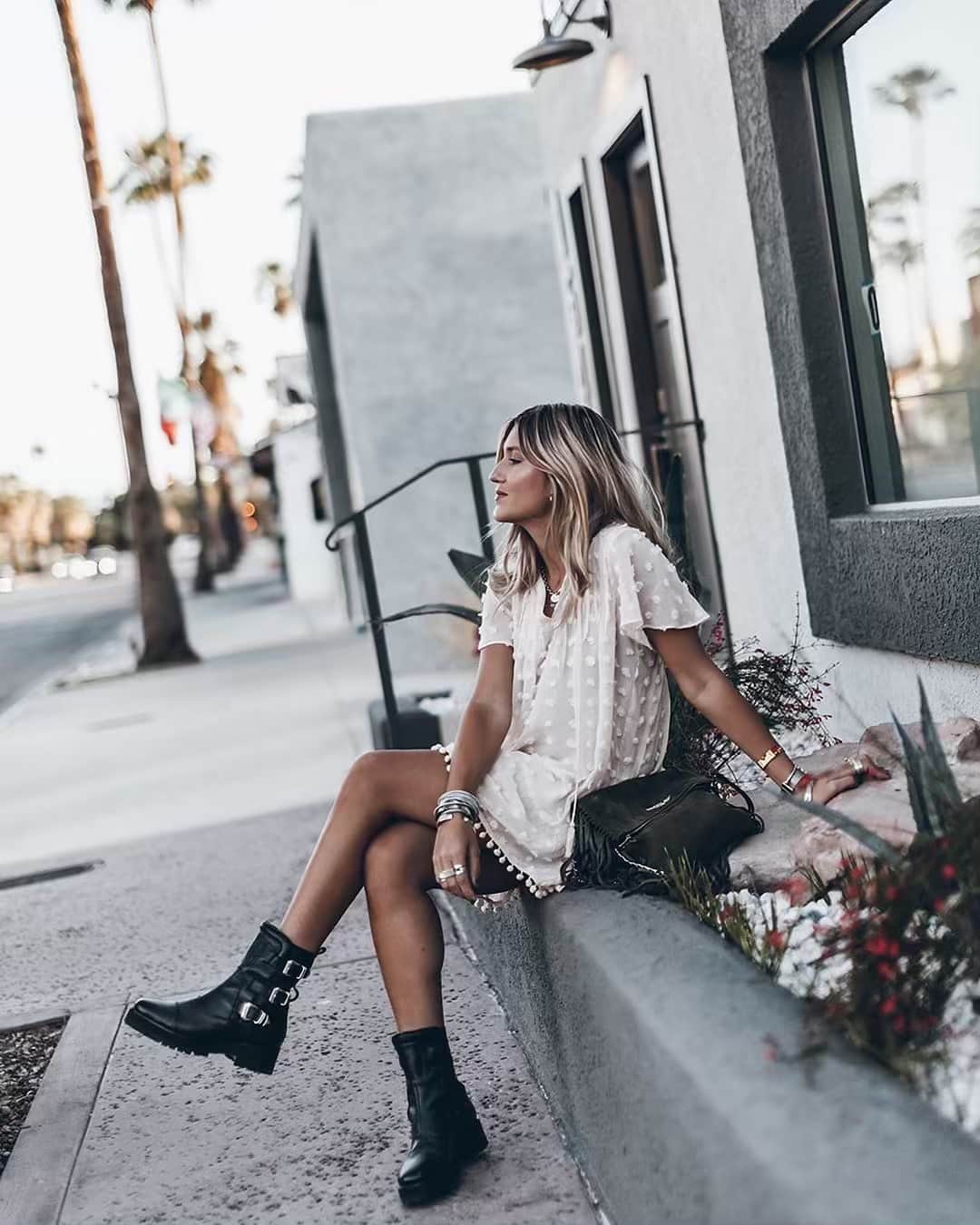 のインスタグラム：「off to palm springs ❤️ @mikutas in the Carson dress - shop the dress with link in bio #revolvefestival」