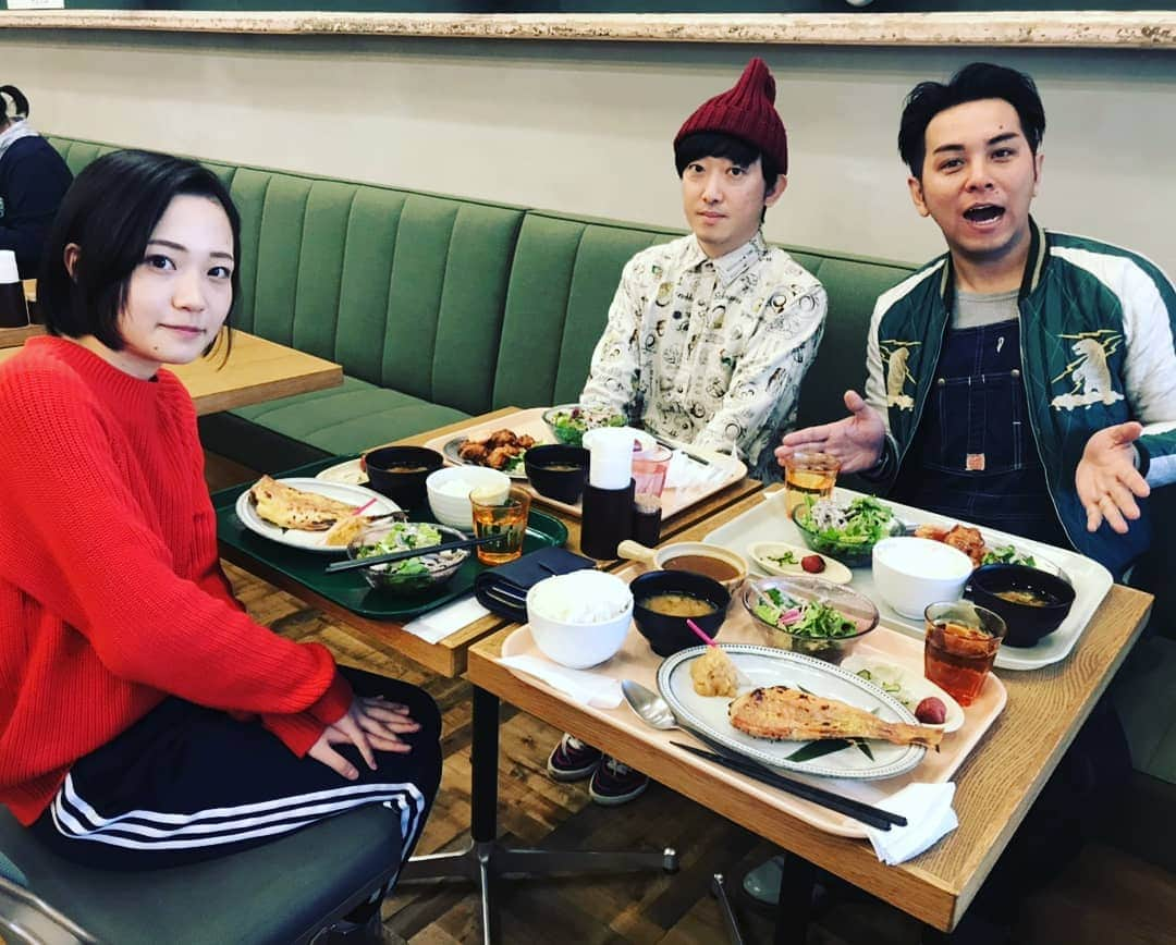 ピクニックさんのインスタグラム写真 - (ピクニックInstagram)「吉本の社員食堂。初体験。感想。めちゃめちゃ良い。 #4月21日 #無限大ドーム１  #18時～ #反抗期お父さん #百音 さん #レプロエンタテインメント  #LLR伊藤 #吉本興業 #社員食堂」4月12日 21時45分 - picnic163