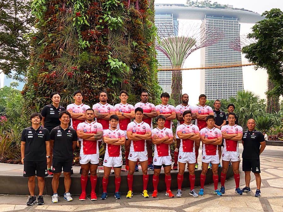 藤田慶和さんのインスタグラム写真 - (藤田慶和Instagram)「Singapore Sevens🇸🇬 明日開幕します！！ 背番号は9番です！ 2日間で6試合とハードなスケジュールですが、日本代表としてワールドシリーズでプレーできることに感謝して頑張ります！！シンガポール7sも応援よろしくお願いします🙇‍♂️ #singapore7s #singapore #sevens #japan #セブンズ #日本代表 #9  Day1 vs New Zealand🇳🇿 11時00分KO  vs Samoa 🇼🇸 14時50分KO vs Spain 🇪🇸 17時54分KO ここに記載しているKO時間は、 全て日本時間です！」4月12日 20時16分 - yoshikazu15