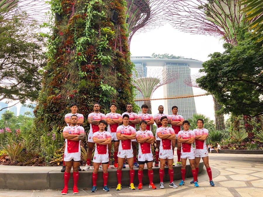 藤田慶和さんのインスタグラム写真 - (藤田慶和Instagram)「Singapore Sevens🇸🇬 明日開幕します！！ 背番号は9番です！ 2日間で6試合とハードなスケジュールですが、日本代表としてワールドシリーズでプレーできることに感謝して頑張ります！！シンガポール7sも応援よろしくお願いします🙇‍♂️ #singapore7s #singapore #sevens #japan #セブンズ #日本代表 #9  Day1 vs New Zealand🇳🇿 11時00分KO  vs Samoa 🇼🇸 14時50分KO vs Spain 🇪🇸 17時54分KO ここに記載しているKO時間は、 全て日本時間です！」4月12日 20時16分 - yoshikazu15