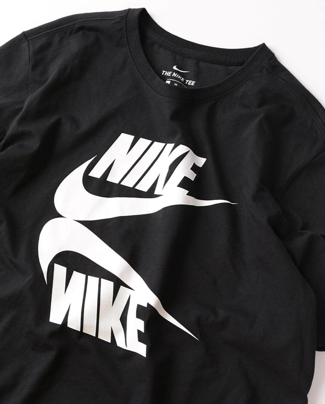 FREAK'S STORE渋谷さんのインスタグラム写真 - (FREAK'S STORE渋谷Instagram)「【NIKE EXCLUSIVE ITEM 4.19発売】﻿﻿ ﻿﻿ 日本のファッションシーンにおいて最重要ブランドの一つであるNIKE社とのエクスクルーシブアイテムが反転ロゴのデザインで限定販売されます。﻿﻿ サイズ展開もXS～XXXLまで幅広く展開しているので、ユニセックスで着用して頂ける様になっています。﻿﻿ この春夏限定で再販売もありませんのでこの機会をお見逃しなく。﻿ ﻿﻿ ﻿﻿ #freaksstore #フリークスストア﻿﻿ #nike #ナイキ #theniketee #niketee #niketees #exclusive #exclusivemodel #nikeexclusive #swoosh #swooshtee #nikeswooshgallery #nikeswoosh #swooshlife #swooshgang #swooshlove﻿﻿ #ナイキコーデ #ナイキtシャツ #スウッシュ﻿﻿ #ストリートファッション #ストリートコーデ #streetfashion #streetwear #streetstyle﻿」4月12日 20時26分 - freaksstore_shibuya