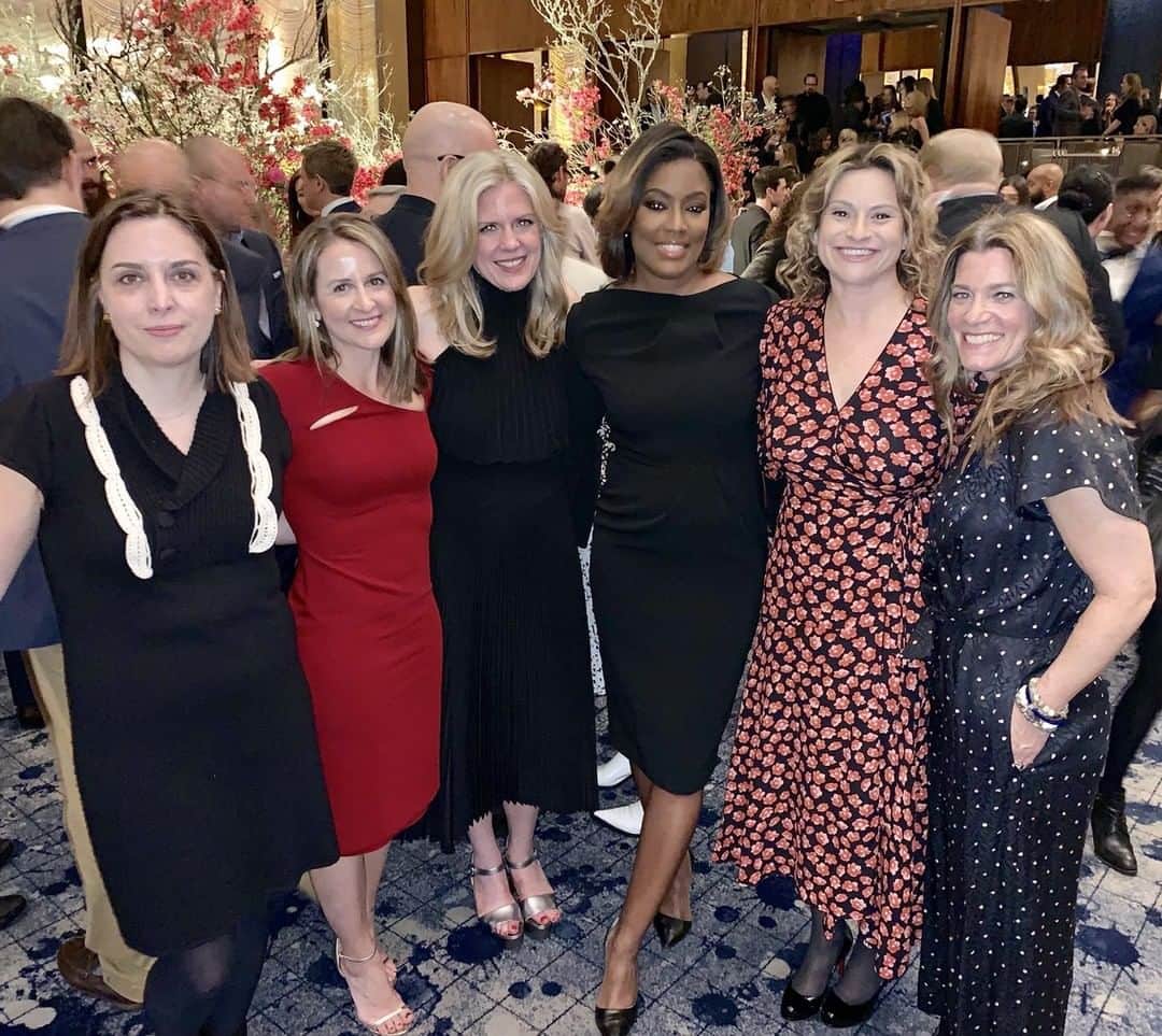 NBC Newsさんのインスタグラム写真 - (NBC NewsInstagram)「All 6 @NBCNews weekday executive producers step out at @hollywoodreporter's ‘Most Powerful People in Media’ party. #womensupportingwomen #femaleempowerment」4月12日 20時40分 - nbcnews