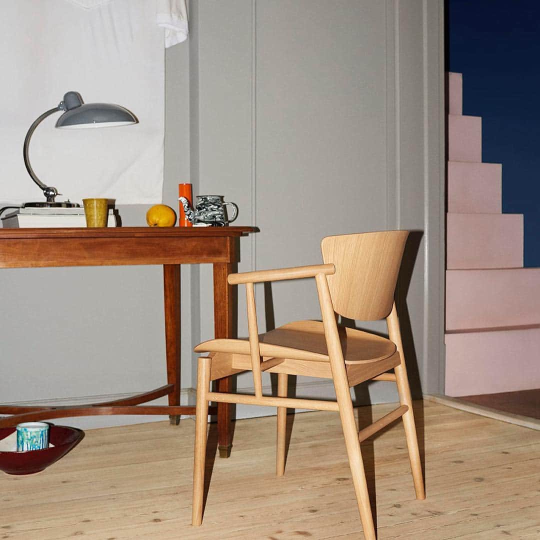 フリッツハンセンさんのインスタグラム写真 - (フリッツハンセンInstagram)「N01 Chair - winner of the EDIDA Award for best in Seating 🙏🏼 #fritzhansen @elledecor @milan.design.week #milandesignweek」4月12日 20時48分 - fritzhansen