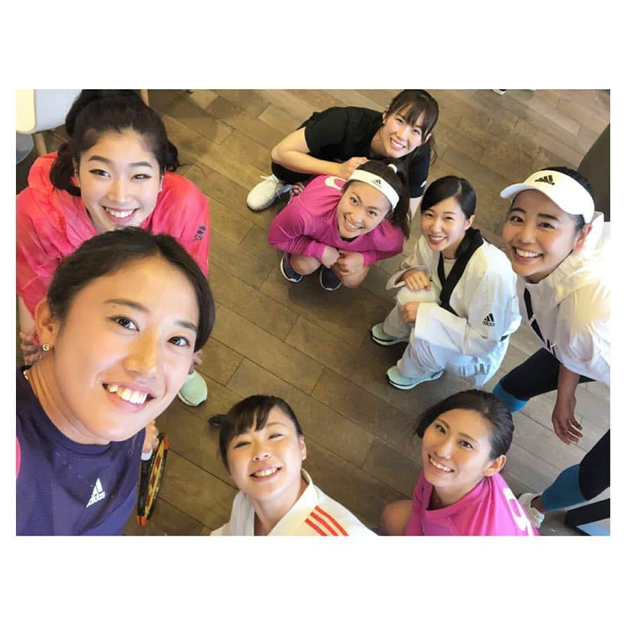 永井葉月さんのインスタグラム写真 - (永井葉月Instagram)「________________________________________ I had a wonderful time with  @adidastokyo @adidaswomen  #adidas #adidaswomen  ________________________________________ adidasイベントに参加してきました☺️ 皆さんと仲良くなれて幸せ💗 沢山の刺激をいただきました 皆さんに出会って考えが変わったし もっと強くならなきゃって思いました!!!(今日1日で笑😂✨) 最高で最強な女子アスリート👇🤩 @s_ka_ho ビーチバレー @ayayumin0725 空手 @miyu12.13 テコンドー @nonaka_miho クライミング @miyukato1121 テニス @sakiii24 バスケ @nagai__yuri ホッケー 本当にまた集まりましょう🤩❤️ @adidastokyo さんに本当に感謝してます✨ そして、これからもよろしくお願いします🙇‍♀️/// #女子アスリート #アディダス  #friends #adidaslove #lovefriends  #学び #刺激 #出会い  #感謝」4月12日 21時06分 - hazuki815hazuki