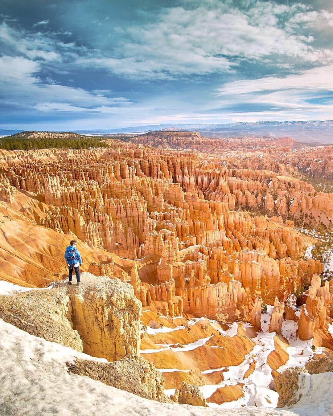 BEAUTIFUL DESTINATIONSさんのインスタグラム写真 - (BEAUTIFUL DESTINATIONSInstagram)「Happy Friday! What adventures do you have planned this weekend? (🎥: @Oliver_wheeldon📍: Bryce Canyon, Utah)」4月12日 21時10分 - beautifuldestinations