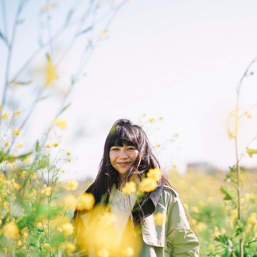 Naokoのインスタグラム：「Scent of spring..🌼 * 昨日は娘へのお祝いメッセージを本当にたくさんありがとうございました!!!!!全部大切に読ませていただき泣きそうになるくらい嬉しかったです。これからも笑顔を絶やさず明るい未来を見続けていきたいです。」
