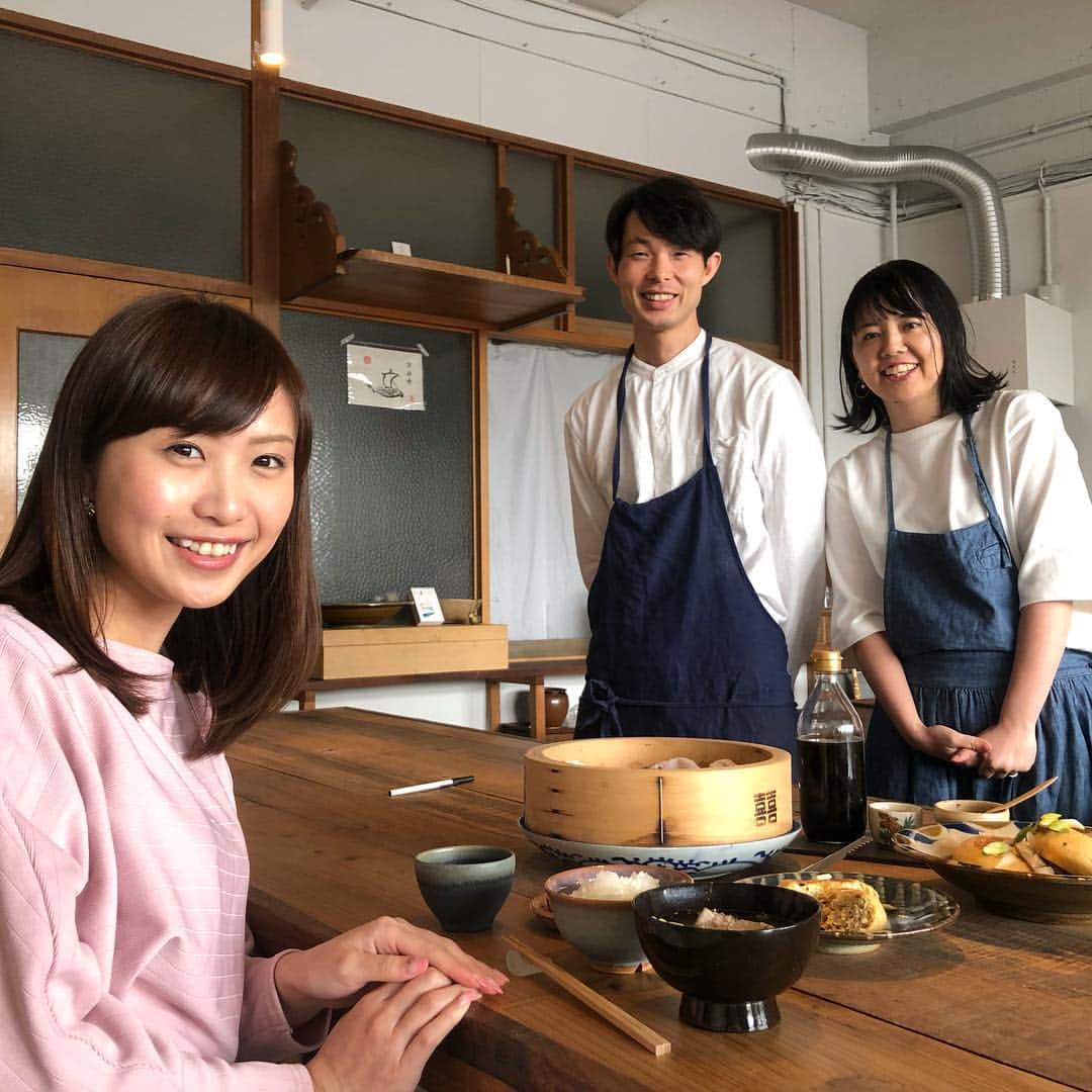 南條早紀のインスタグラム：「素敵な朝食、食べませんか🍽？ . みなさん！✨ 朝食は食べますか？ パン派ですか？ごはん派ですか？ . あすのフルサタ ！ 素敵な朝食を特集します😊✨ . . 氷見の家庭料理朝食が味わえるお宿 （ご夫婦がとっても仲良しで素敵❤️）、 ワンコインの絶品パンモーニング🥪、 金沢のこだわりの和朝食などなど…😊 . . 1日を素敵に過ごせるヒントがいっぱい！ 13日（土）11:24〜 観てね！✨ . #富山 #とやま #金沢 #富山グルメ #朝食 #モーニング #朝活 #素敵な1日 #幸せ  #パン派 #ごはん派 #洋食 #和食 #あなたはどっち #富山テレビ #フルサタ #アナウンサー #南條早紀」