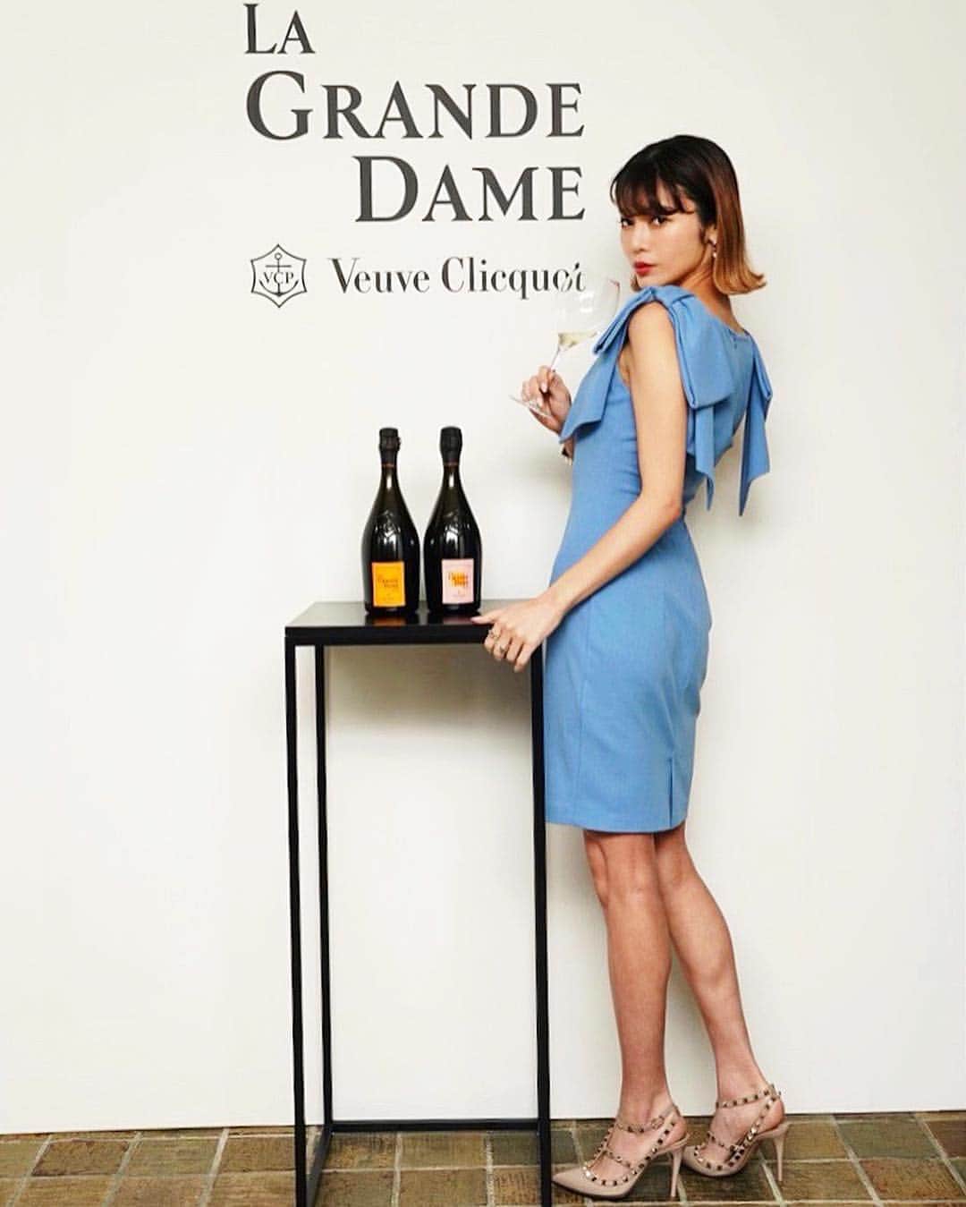 島袋聖南さんのインスタグラム写真 - (島袋聖南Instagram)「Veuve Clicquot LA GRANDE DAME 🍾🥂✨ @veuveclicquot」4月12日 21時35分 - seina4444