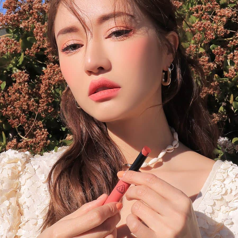 3CE Official Instagramさんのインスタグラム写真 - (3CE Official InstagramInstagram)「오후에도 화사함이 그대로🌺 3CE SLIM VELVET LIP COLOR #MUSEFILTER #3ce #3ceslimvelvetlipcolor」4月12日 12時54分 - 3ce_official