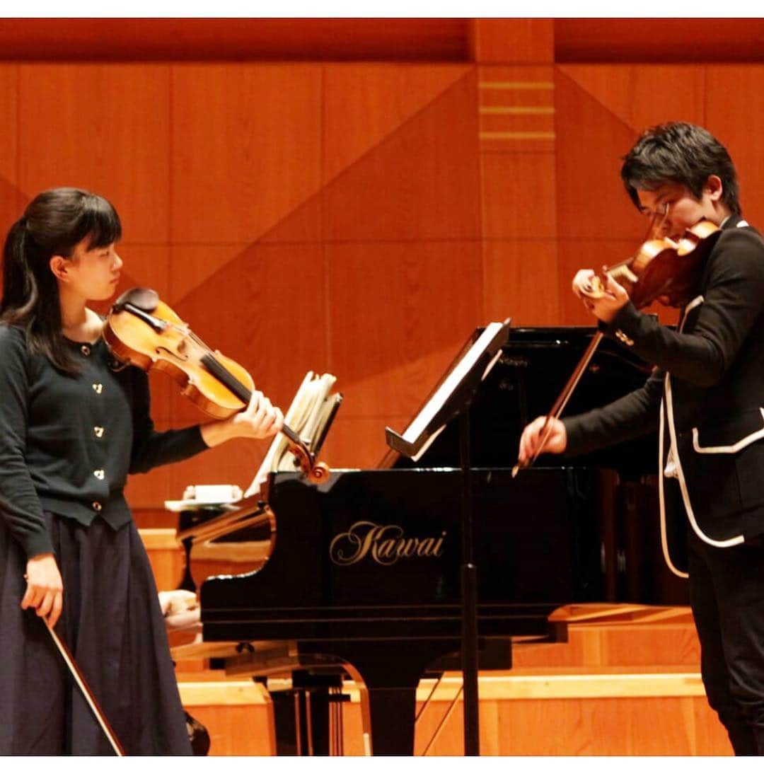 三浦文彰（ヴァイオリニスト）さんのインスタグラム写真 - (三浦文彰（ヴァイオリニスト）Instagram)「It is always a big pleasure for me to hear young musicians. Teaching is learning 👍 #violin#study#masterclass#you g#talents」4月12日 13時12分 - fumiakimiura