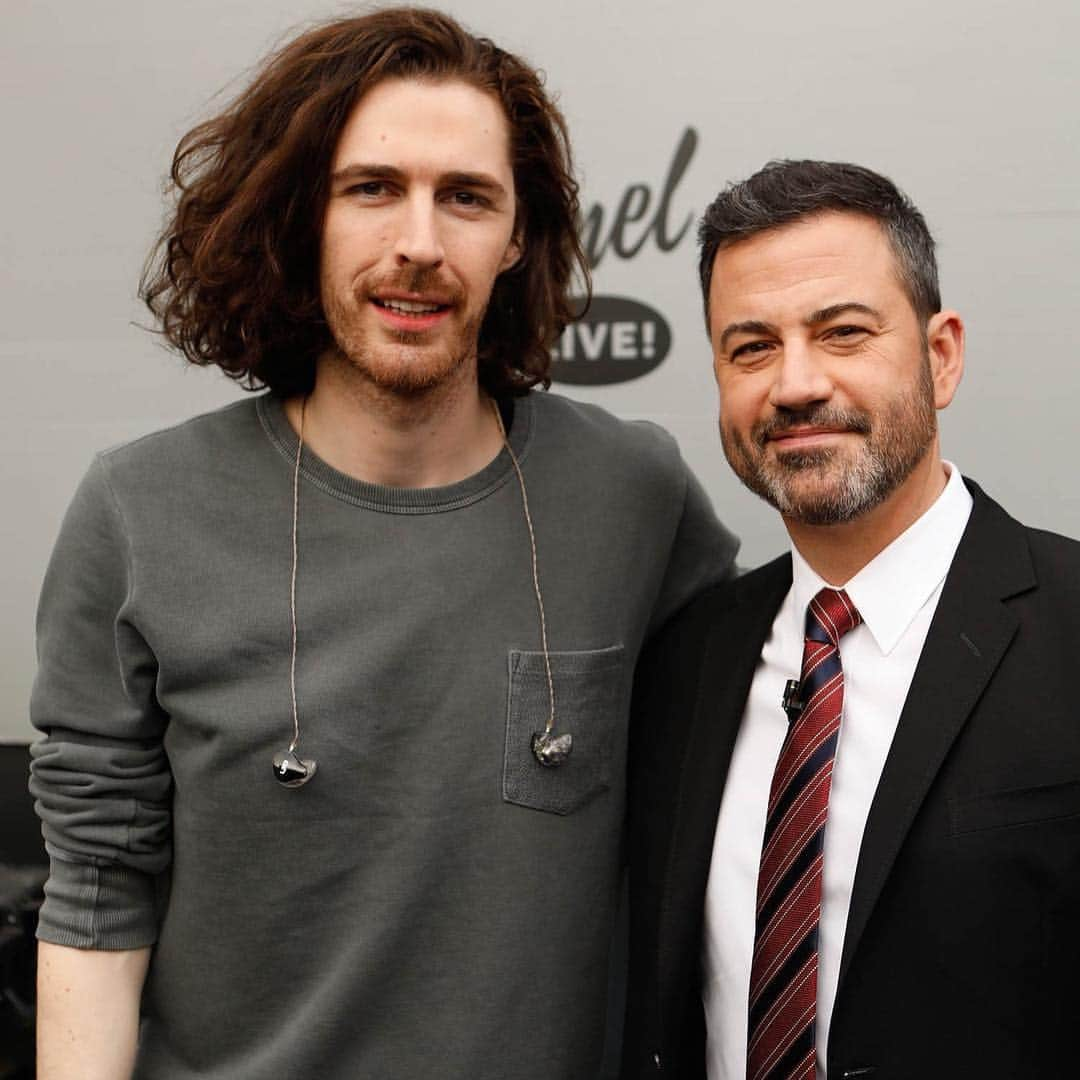 ホージアさんのインスタグラム写真 - (ホージアInstagram)「Thanks to @JimmyKimmelLive for having us. Tune in to ABC tonight! #KIMMEL」4月12日 13時37分 - hozier