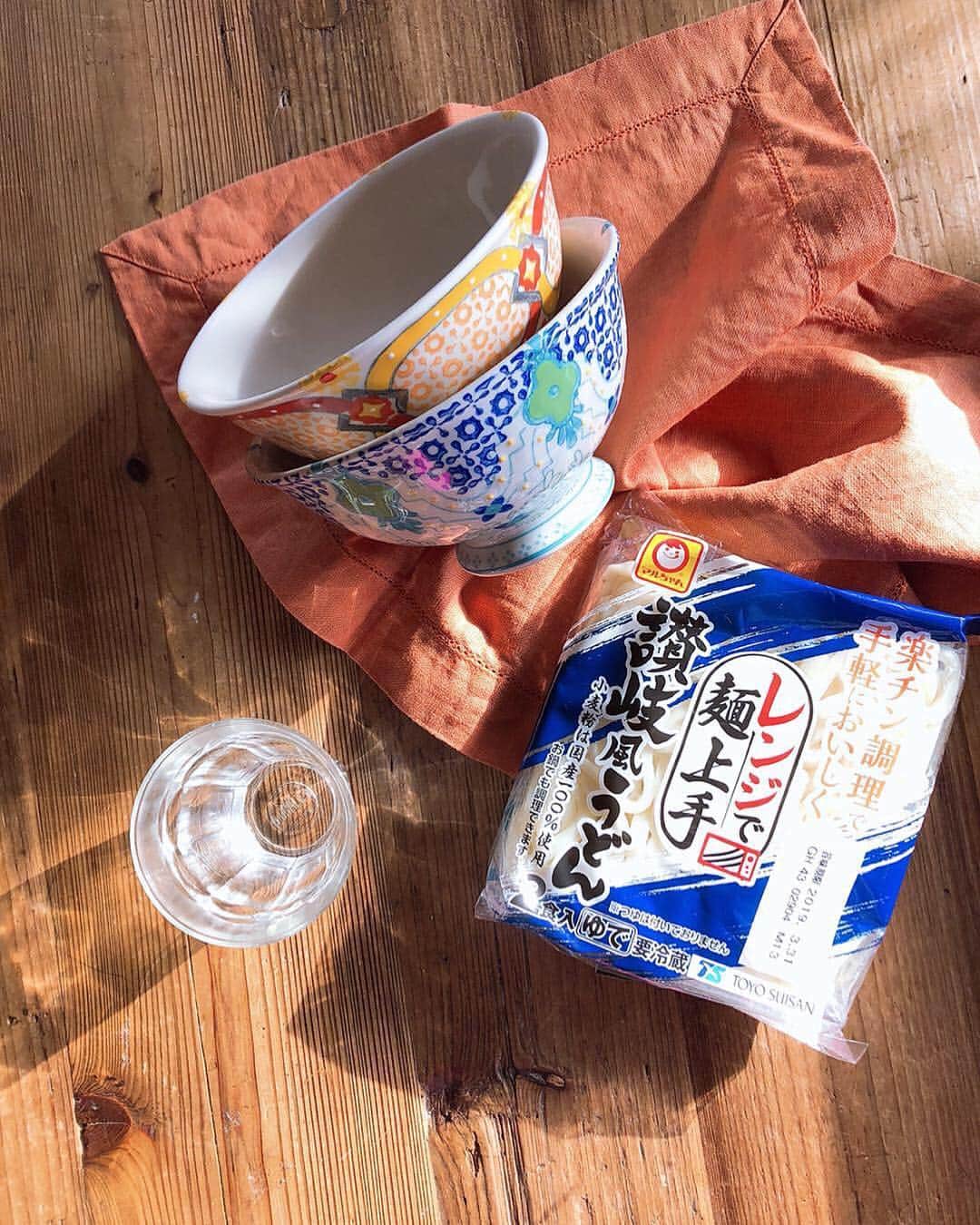 池田泉さんのインスタグラム写真 - (池田泉Instagram)「﻿ ﻿ ﻿ ﻿ 先日のおひるごはん。﻿ おひるごはんにぴったりなキーマカレーうどんで。﻿ ﻿ うどんは電子レンジでチン！﻿ 子供が大好きな食べやすい味付けで、時間をかけずに冷蔵庫にあるものですぐ作れた👌👌﻿ このレシピは、レンジで麺上手 のレシピをスーパーでもらったので実践しました📝﻿ 一部のスーパーだけみたいだけど、レシピリーフレットがもらえて、試食もできるみたい。﻿ マルちゃんのサイトでも、レシピが載っています！﻿ うどん&カレー好きな娘はおいしい、おいしいで完食でした 。﻿ ﻿ ﻿ ﻿ ﻿ ﻿ #lunch#おひるごはん#PR#レンジで麺上手#楽チン調理#時短レシピ#キーマカレーうどん#讃岐風うどん#ゆでずに美味しい#ママの定番ヘビロテ麺 #冷蔵庫にあるものでパパッと#ワンプレート麺#マルちゃん」4月12日 13時31分 - xxizumi123xx
