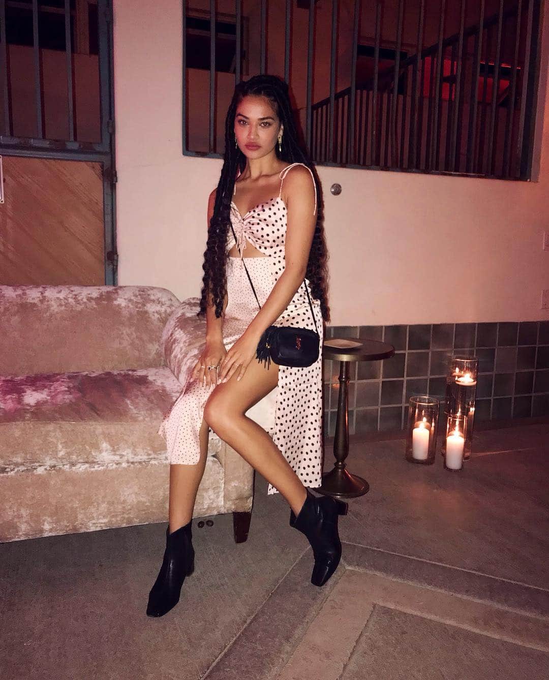 シャニーナ・シャイクのインスタグラム：「Festival welcome party 🎡🌴 @revolve #revolvefestival」