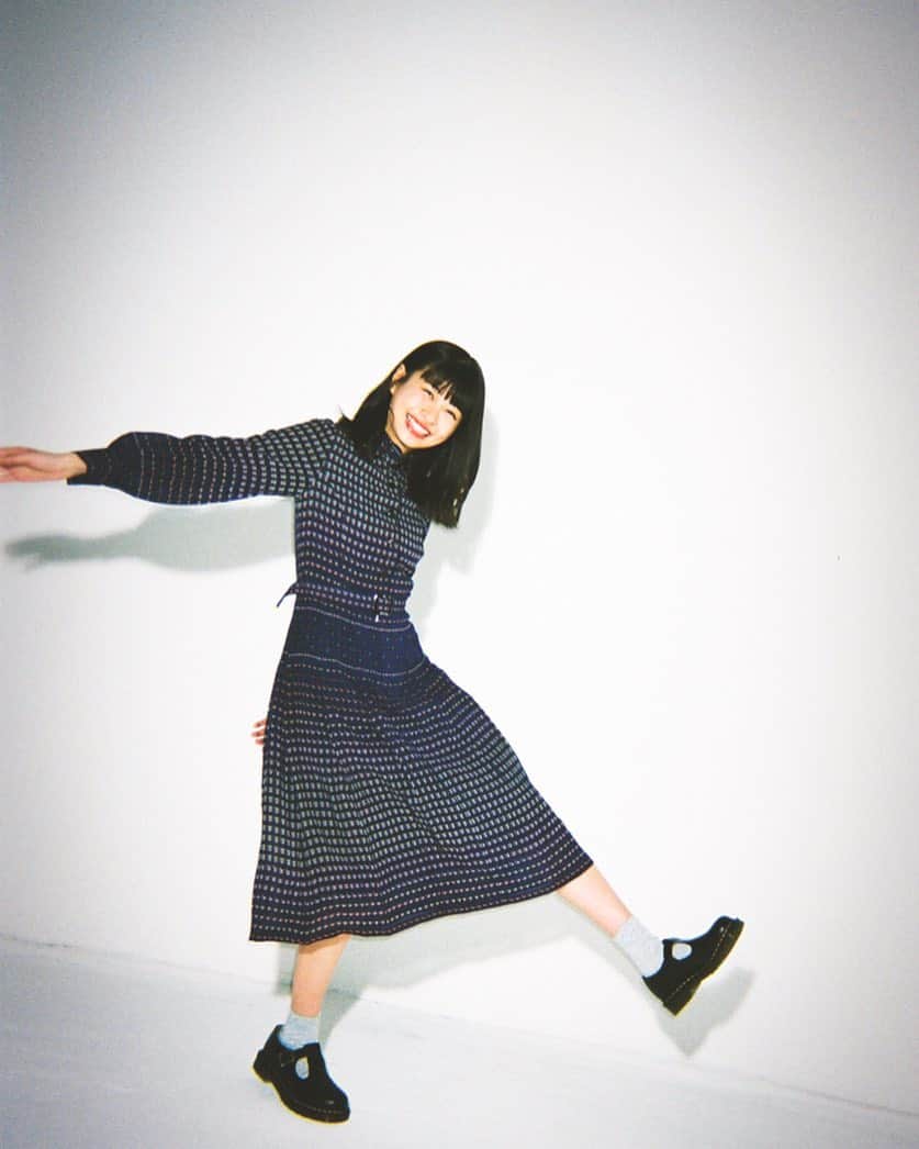 松岡はなのインスタグラム：「にこにこ〜🌻💫」