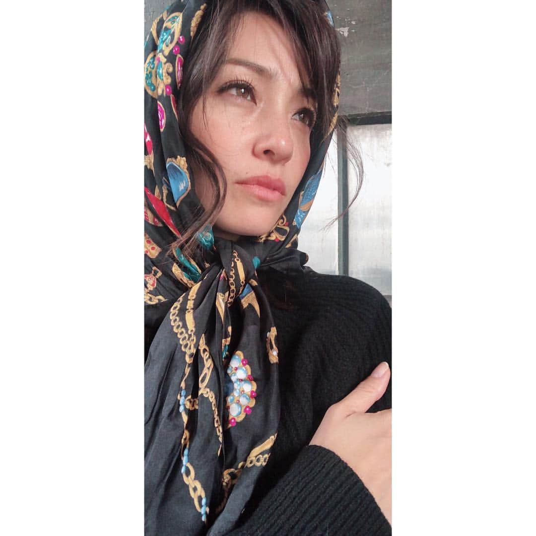 RINAさんのインスタグラム写真 - (RINAInstagram)「2月にこのサンローランの撮影中 父が旅立ったと連絡が入りました 全力で撮影しました プレシャス5月号です  時は流れて いつでも　これからも #正念場」4月12日 15時28分 - rina_karina0417