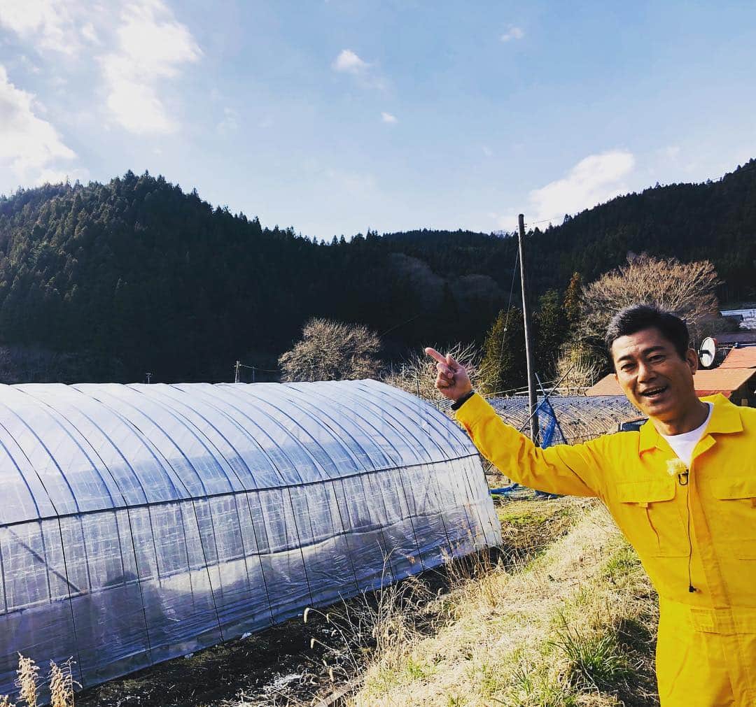 のインスタグラム：「金曜ヨジデス中継  #古殿町 #やまかみ #旬の食材 #うるい #県内唯一の産地 #山菜 #やまかみ山菜研究会 #福島県 #ヨジデス #kfb  このあと 15:55〜 お楽しみに❗️」