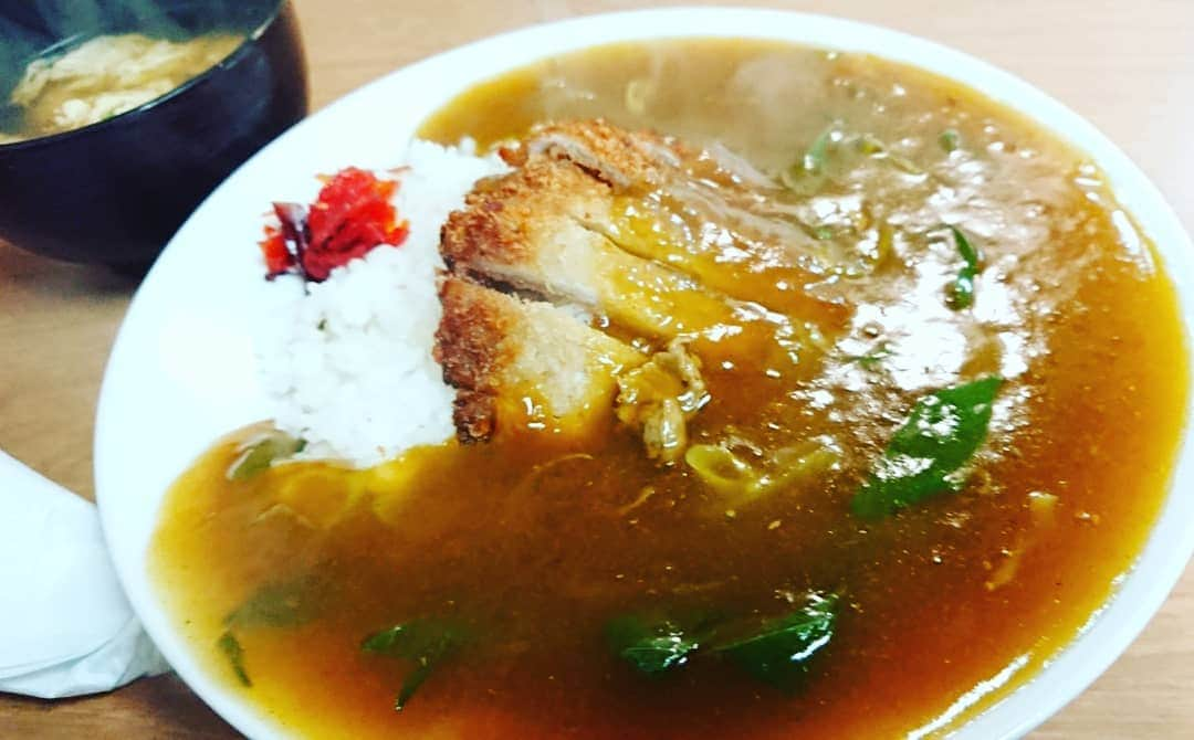 高井俊彦さんのインスタグラム写真 - (高井俊彦Instagram)「【本日の祇園ランチ☀️🍴2019.4.12】 少し早めに家を出て出番前に、三条駅下りてすぐにある『篠田屋』へ行ってきました✋  皿盛と玉吸✨  京都に行ったら食べたくなるんねんなぁ⤴️⤴️⤴️ 久しぶりやったけど、こんなにボリュームあったっけ？？☺️」4月12日 15時55分 - takai_toshihiko