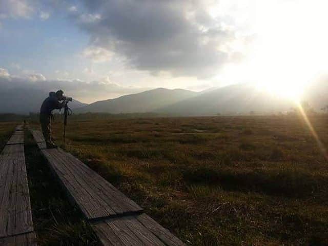 尾瀬旅さんのインスタグラム写真 - (尾瀬旅Instagram)「. 太陽と山が重なる、この一瞬をおさめに。 . . #尾瀬旅 #oze #ozextreme #japantrip #japantravel #登山 #ハイキング #旅の思い出 #旅好きな人と繋がりたい #アウトドア #絶景 #自然 #トレッキング #hiking #outdoorlife #登山好きな人とつながりたい #山好きな人と繋がりたい #観光スポット #山歩き #アウトドアな休日 #アウトドアライフ #カメラ男子 #カメラ好きな人と繋がりたい #カメラ好き #カメラのある生活 #カメラ部 #カメラ旅 . . . ============== Repost from @takanori.sherpa さん . 尾瀬  #登山 #尾瀬 #尾瀬ヶ原 ==============」4月12日 16時30分 - oze_trip_japan